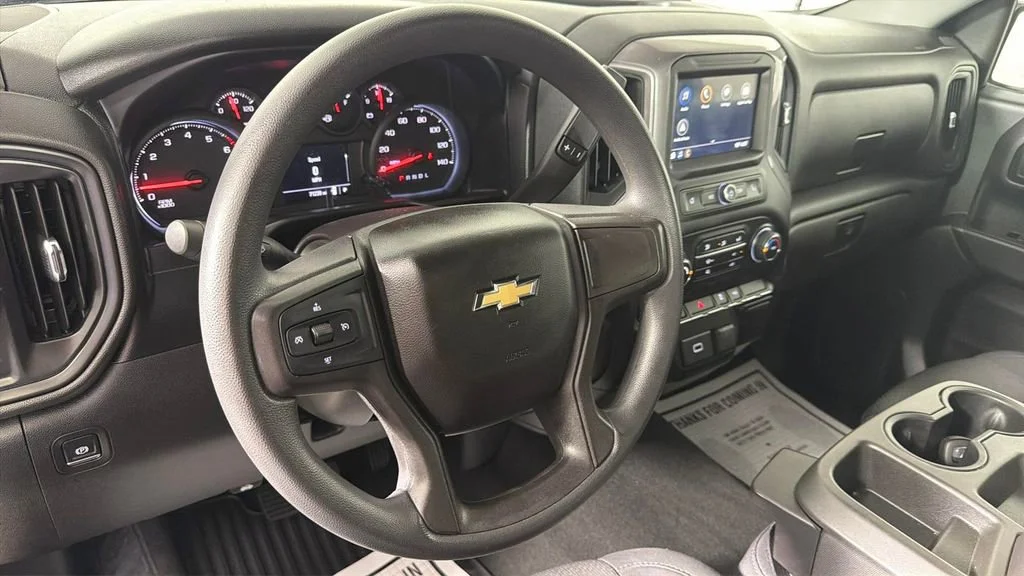 Used 2019 CAJUN RED TINTCOAT Chevrolet Custom image 21