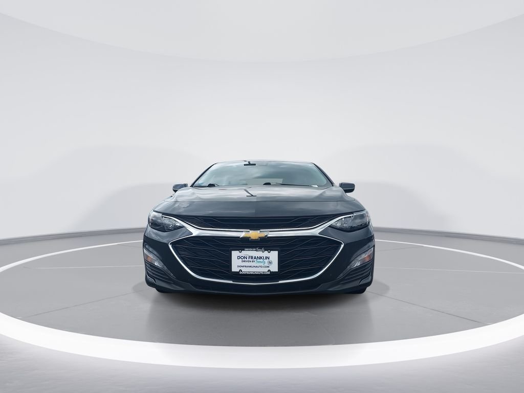 Used 2023 Gray Chevrolet LT image 3