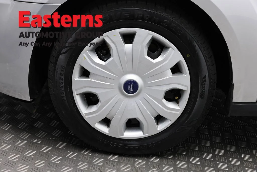 Used 2021 Silver Ford XLT image 31