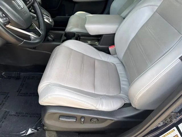Used 2017 Blue Honda Touring image 19