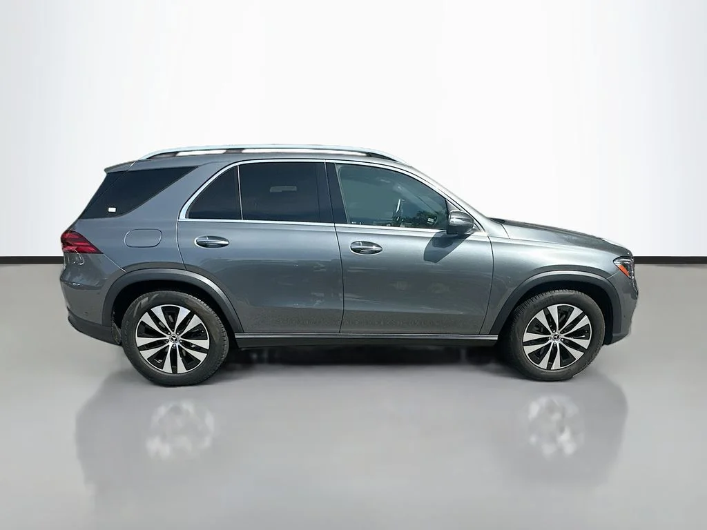 Used 2024 Gray Mercedes-Benz GLE 450 image 4