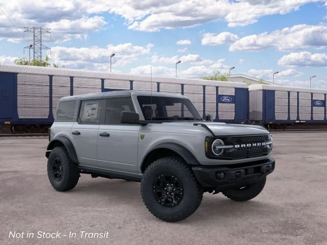 New 2026 Avalanche Gray Ford Badlands image 7