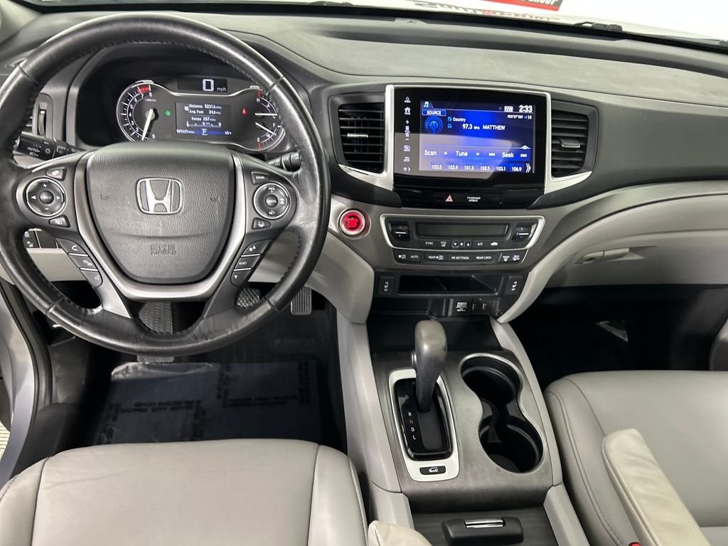 2017 Honda Pilot EX-L photo 3