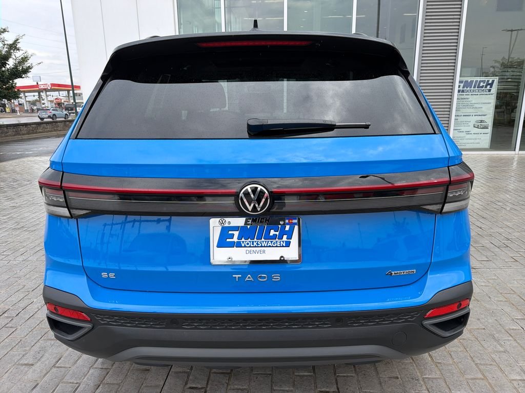 Certified Used 2025 Cornflower Blue w/Deep Black Roof Volkswagen 1.5T SE Black image 6