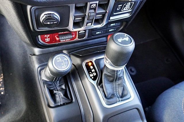 New 2026 Bright White Clear-Coat Exterior Paint Jeep Willys image 34