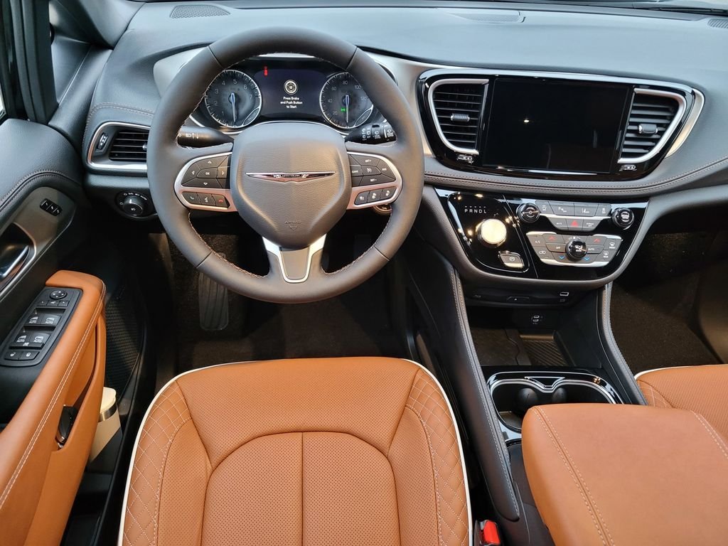 2026 Chrysler Pacifica Pinnacle - Photo 7