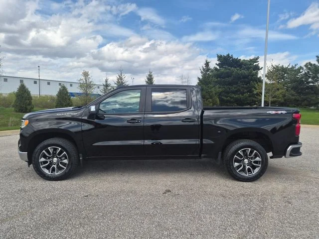 Used 2024 Black Chevrolet LT image 8