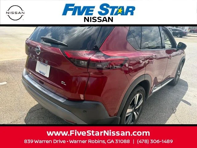Used 2021 Red Nissan SL image 10