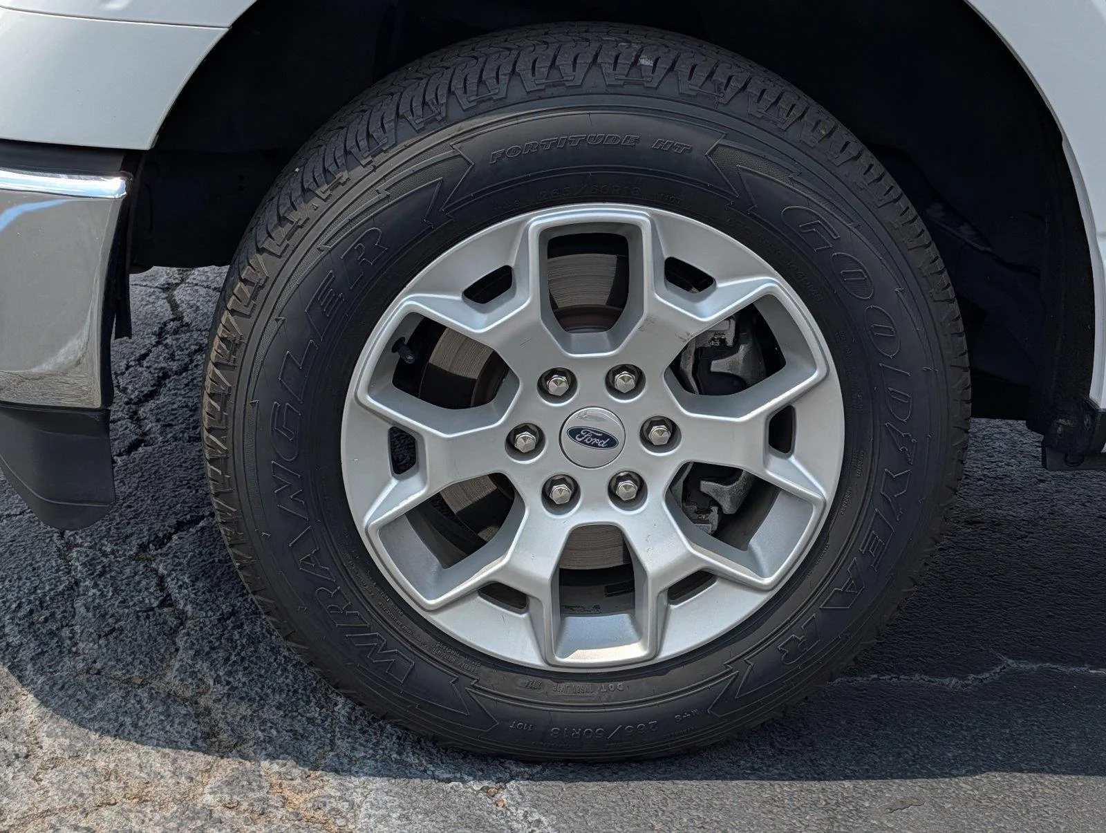 Used 2022 Oxford White Ford XLT image 10