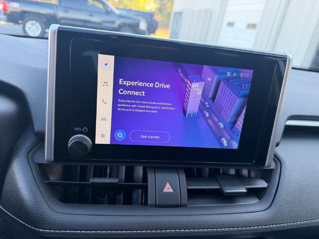 Used 2025 Silver Toyota XLE image 20