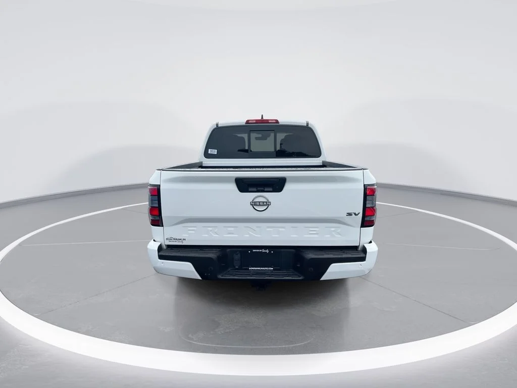 Used 2022 White Nissan SV image 7