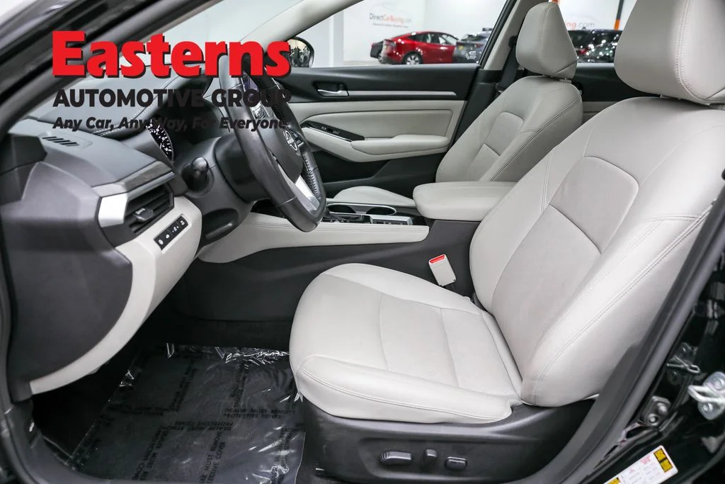 Used 2024 Black Nissan 2.5 SL image 14