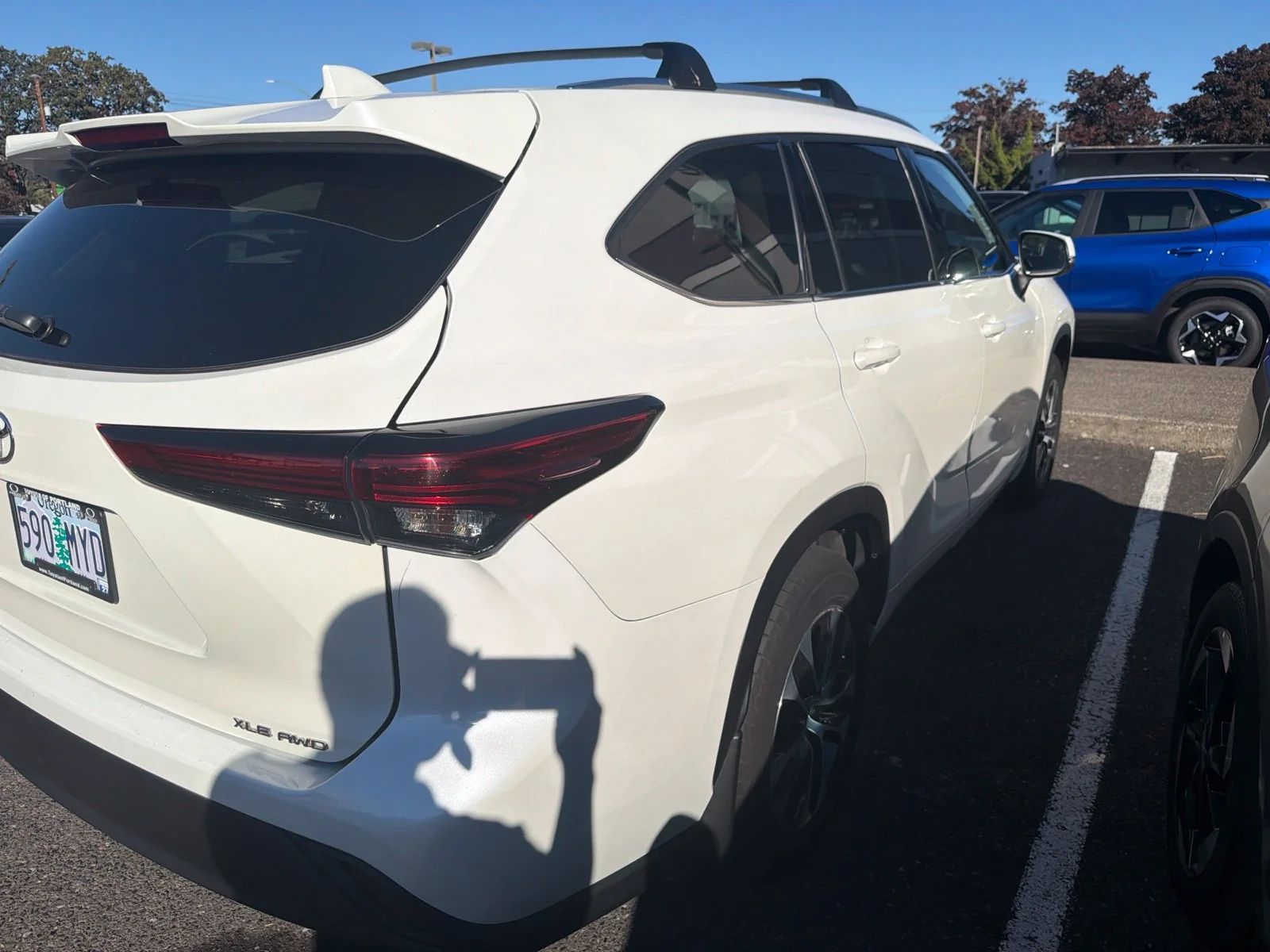 Used 2021 Blizzard Pearl Toyota XLE image 3