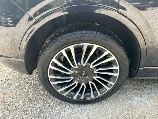 Used 2022 Black Lincoln Standard image 54