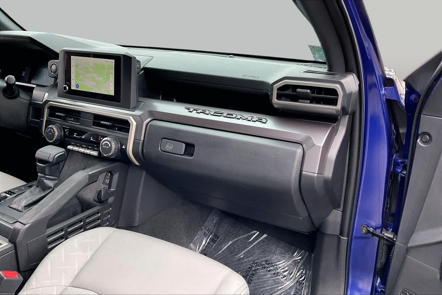 Used 2025 Blue Crush Metallic Toyota SR5 image 17