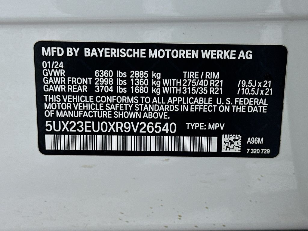 Certified Used 2024 Mineral White Metallic BMW xDrive40i image 33