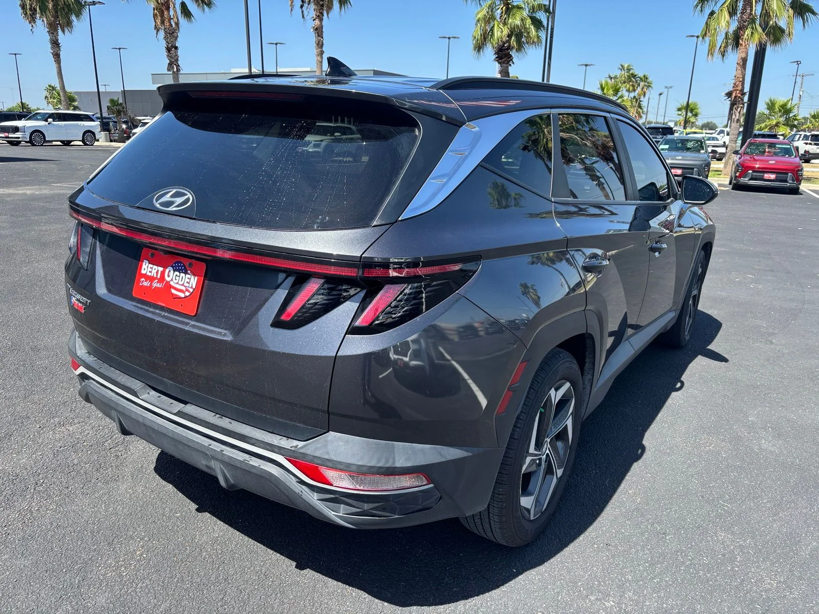 Used 2023 Gray Hyundai SEL image 6
