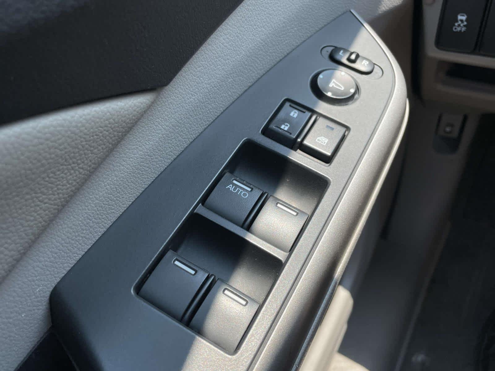 Used 2014 BLU/Blue Honda EX-L image 31