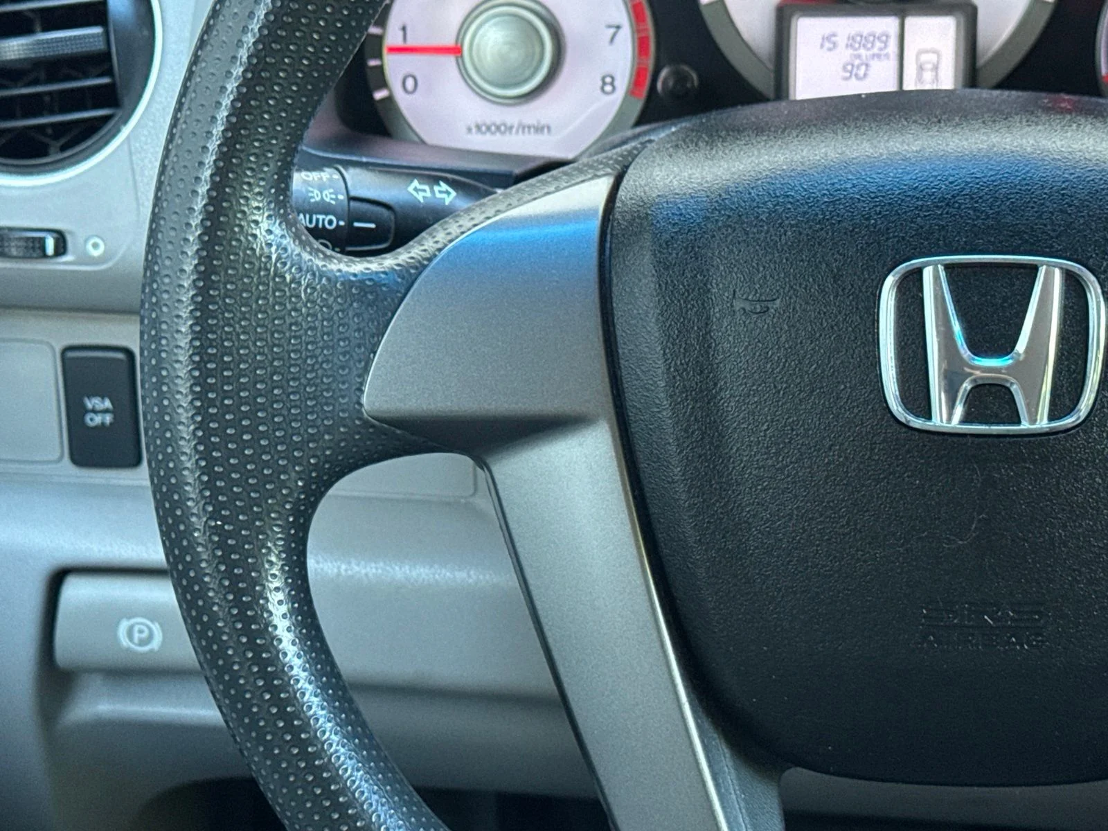 Used 2010 Silver Honda LX image 33