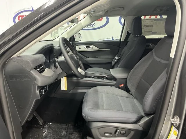 New 2026 Carbonized Gray Metallic Ford Active image 12