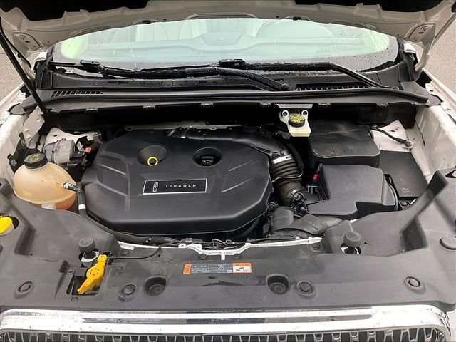 Used 2019 White Lincoln Reserve image 10