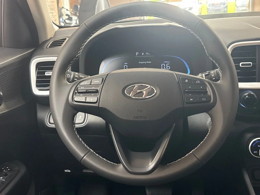 New 2026 Lunar White W/Black Roof Hyundai SEL image 17
