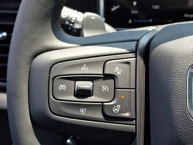 New 2026 Summit White GMC AT4 image 18