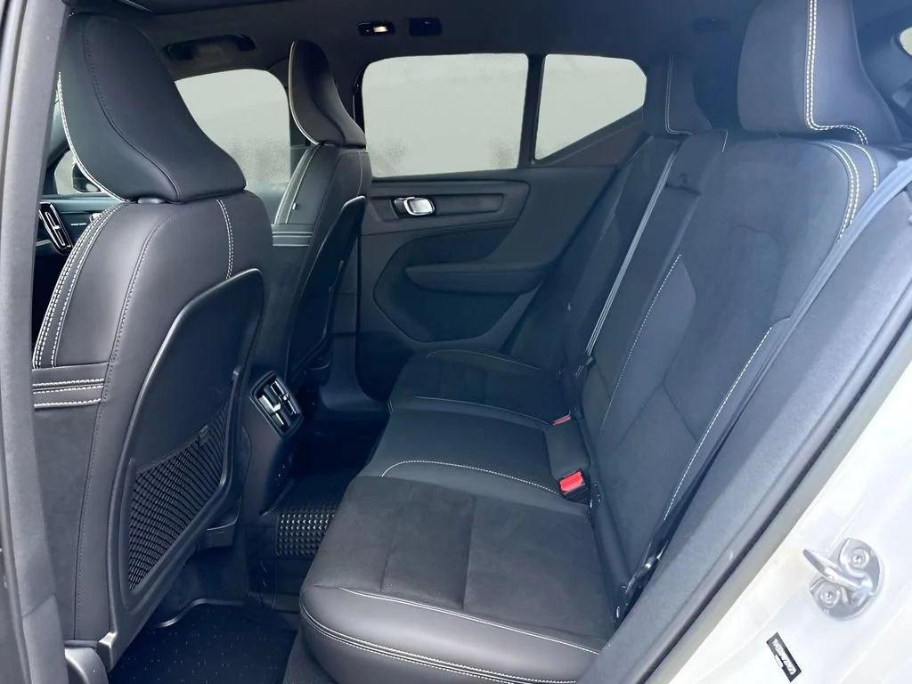 Used 2023  Volvo Ultimate image 12
