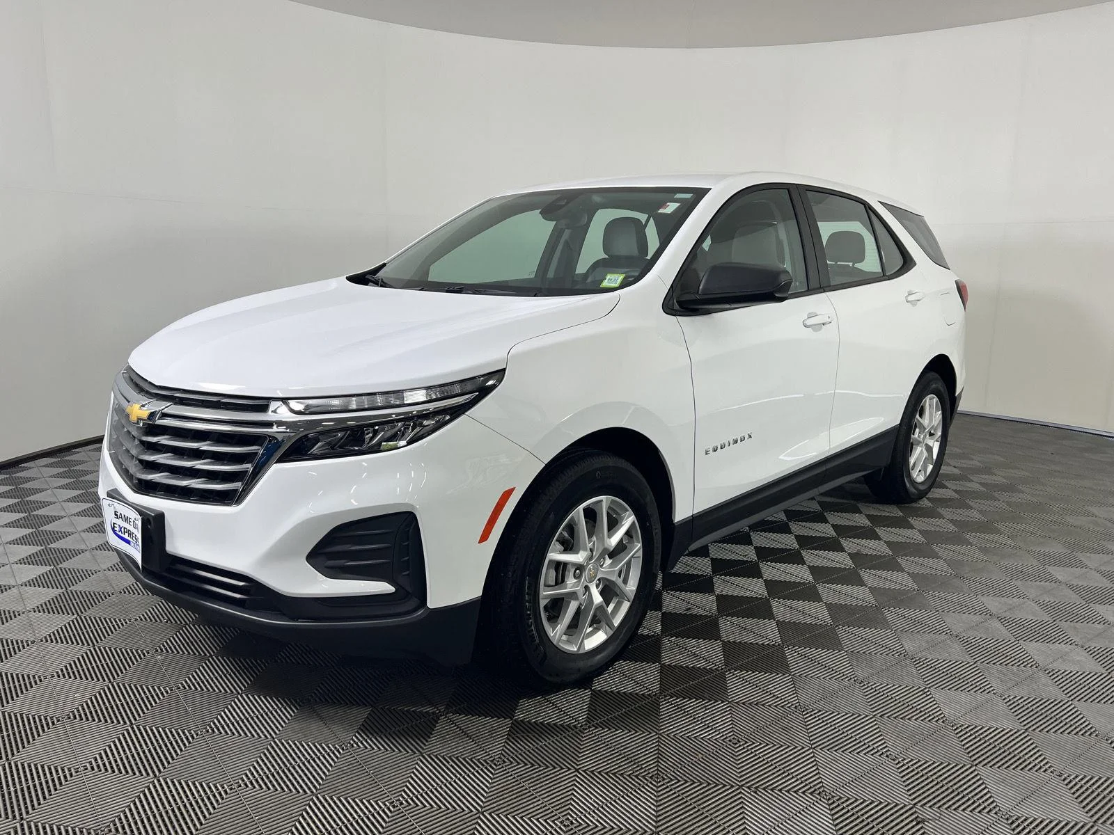 Used 2024 Summit White Chevrolet LS image 25