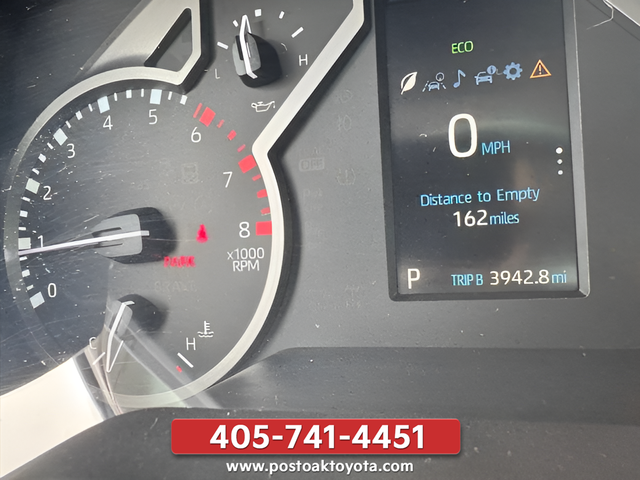 Used 2023 White Toyota SR5 image 24