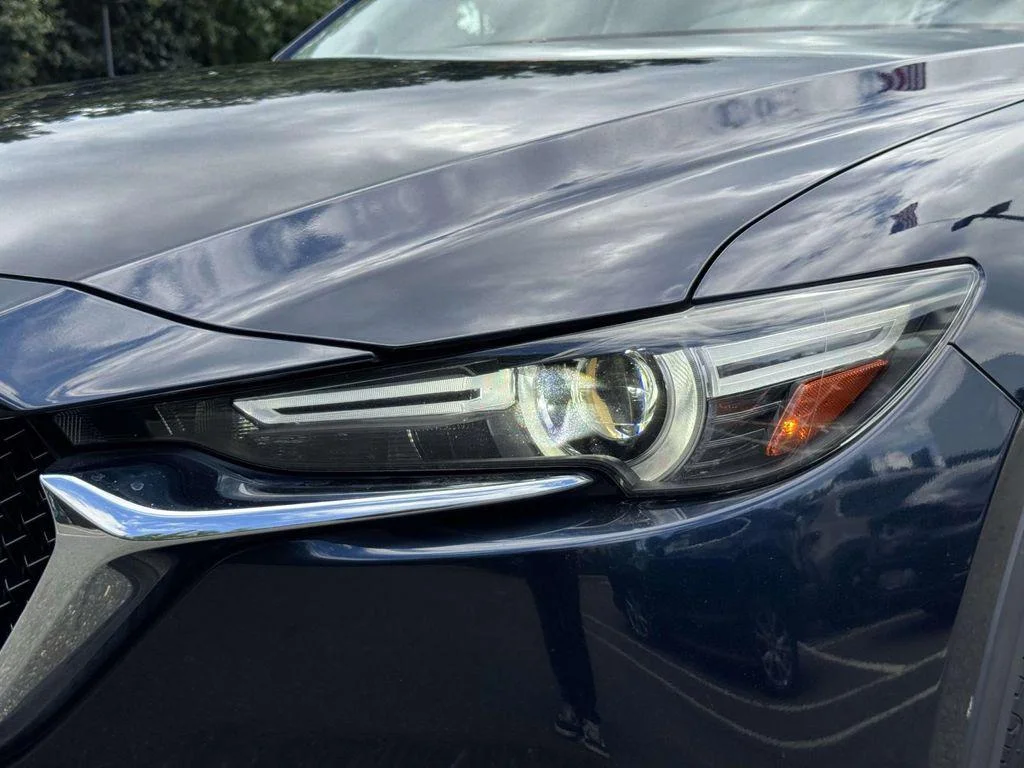 Used 2018 Deep Crystal Blue Mica Mazda Grand Touring image 13