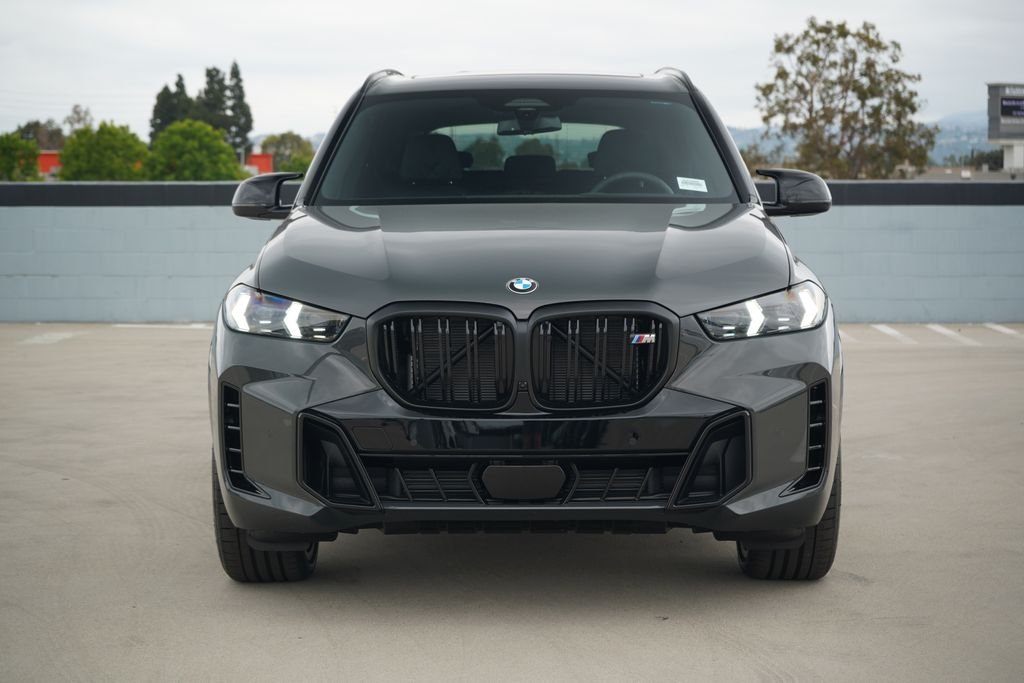 New 2026 Dravit Grey Metallic BMW M60i image 2