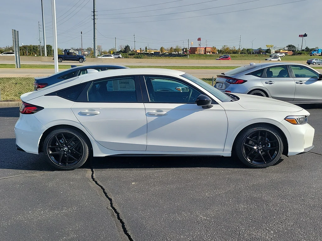 2026 Honda Civic Hatchback Sport, photo 7 of 12