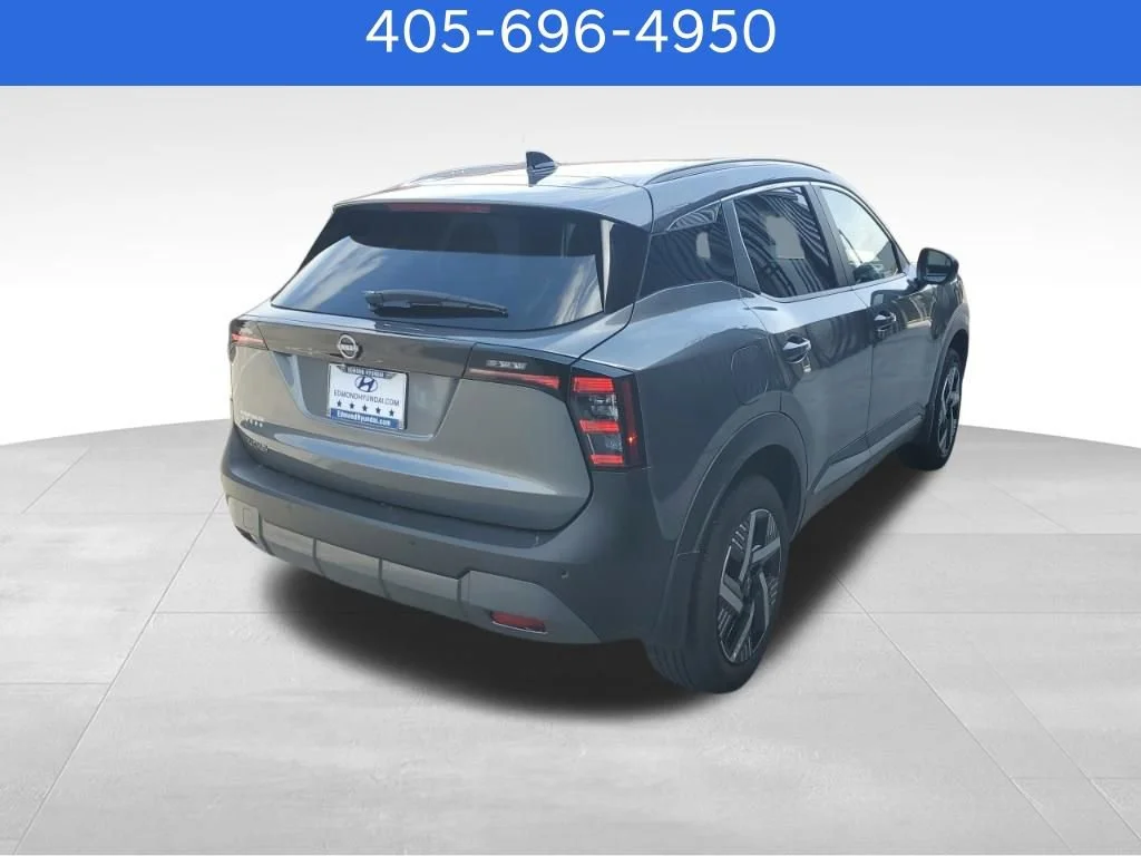 Pre-Owned 2026 Nissan Kicks SV