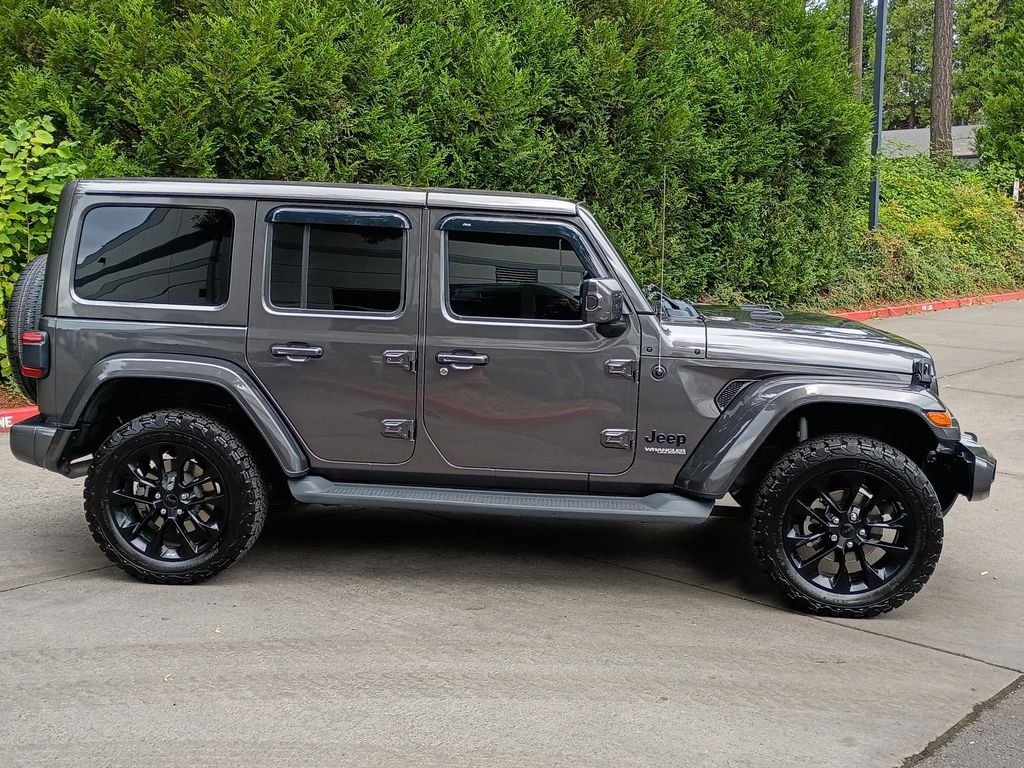 Used 2021 Gray Jeep Unlimited Sahara image 3
