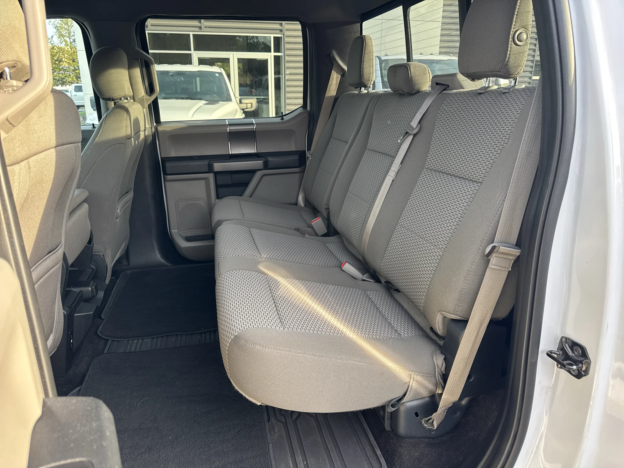 Used 2019 Oxford White Ford XLT image 11