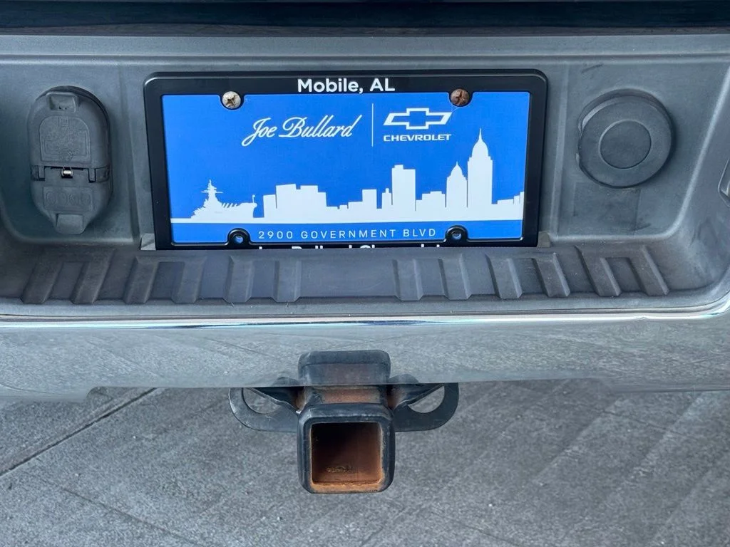 Used 2014 Black GMC SLE image 10