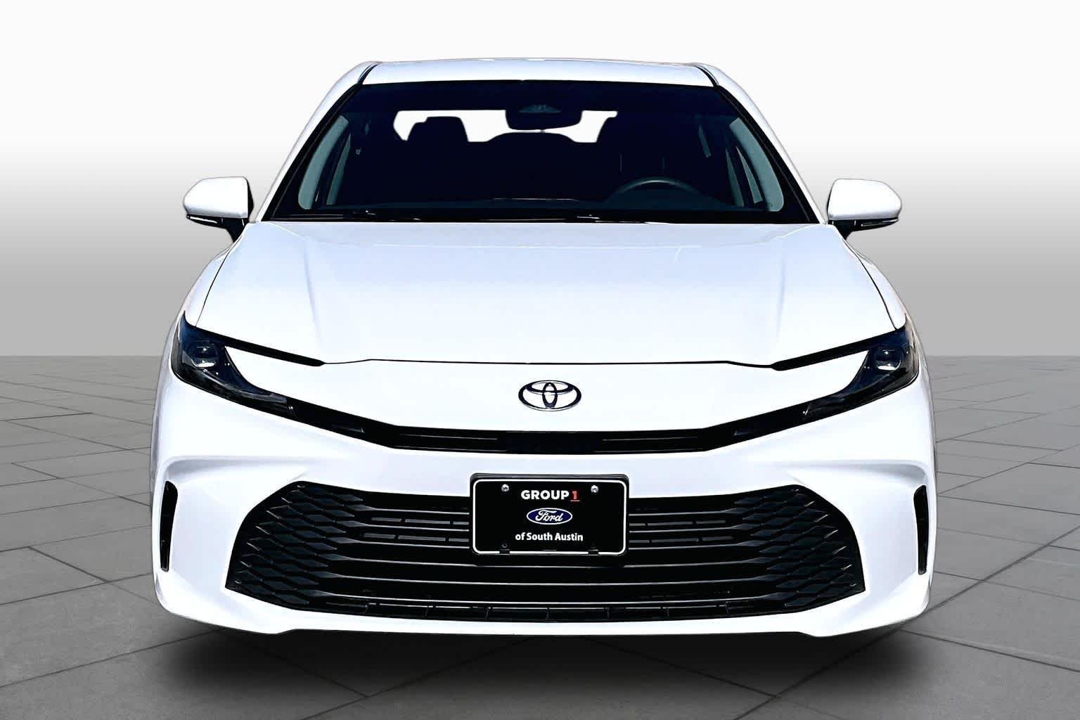 Certified Used 2025 Ice Toyota LE image 4