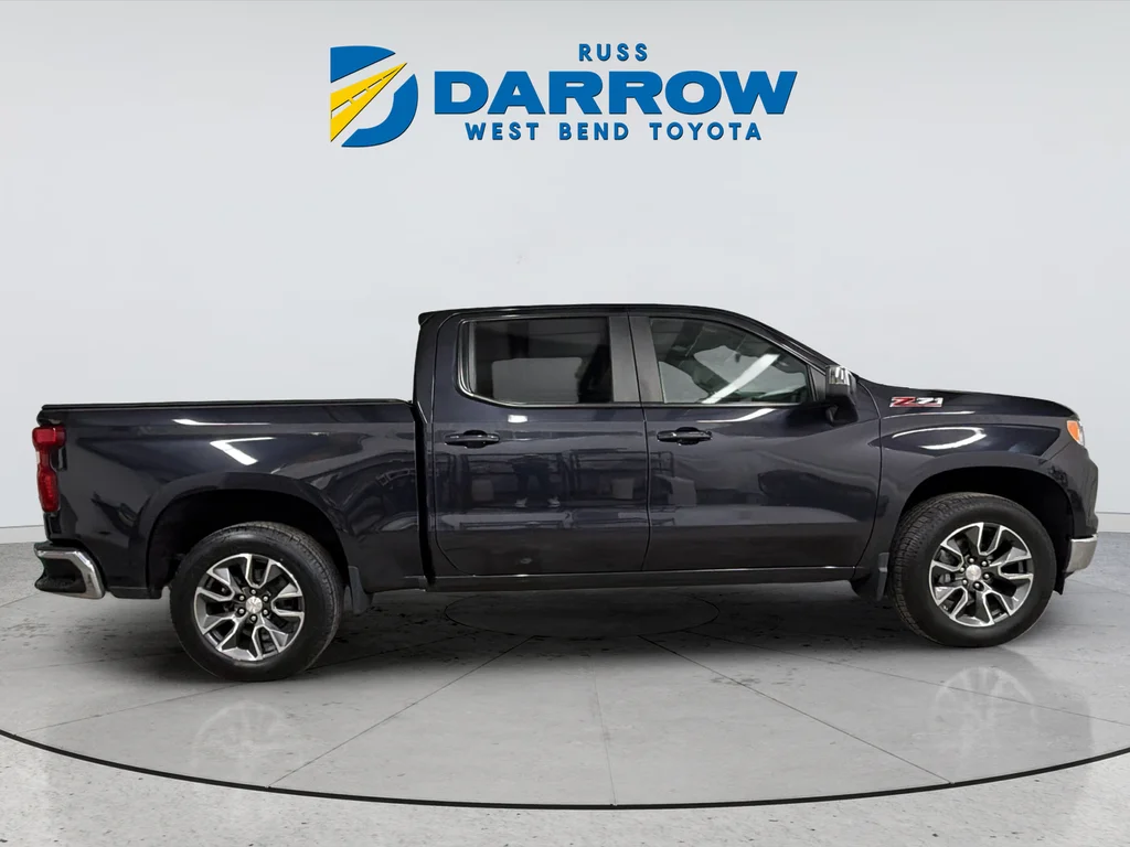 Used 2022 Gray Chevrolet LT image 6
