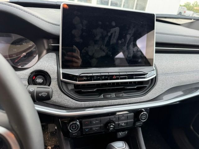 Used 2024 Black Jeep Latitude image 6
