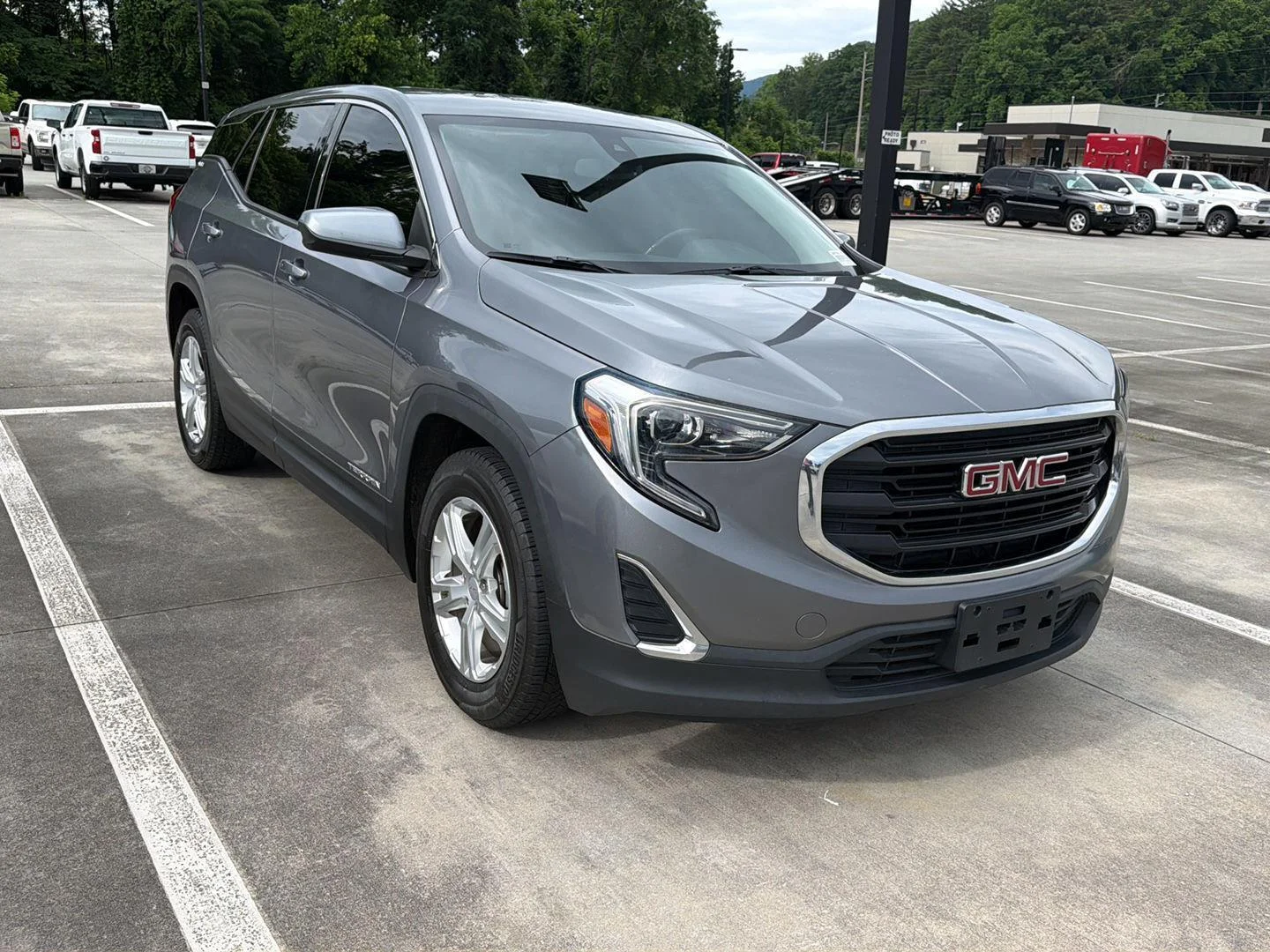 Used 2020 Satin Steel Metallic GMC SLE image 3