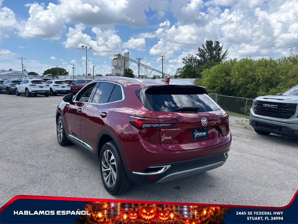 Used 2022 CINNABAR METALLIC Buick Essence image 7