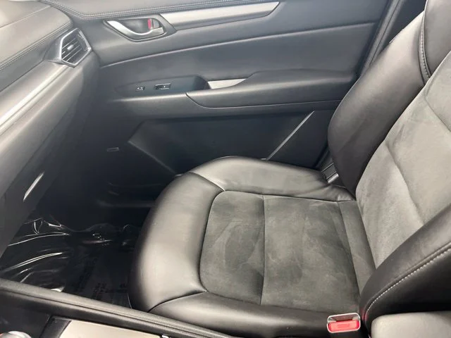 Used 2018 Blue Mazda Touring image 18