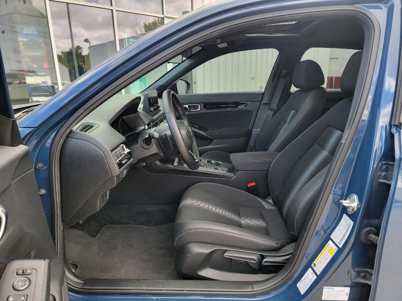 Used 2025 Blue Lagoon Pearl Honda Sport image 14