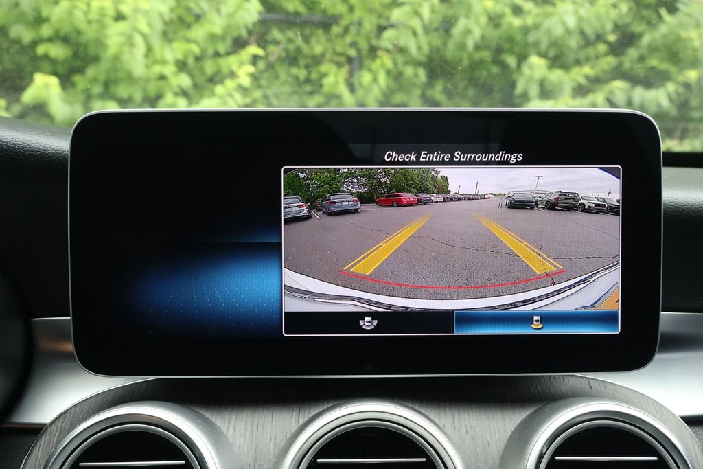 Used 2020 White Mercedes-Benz 4MATIC® image 16