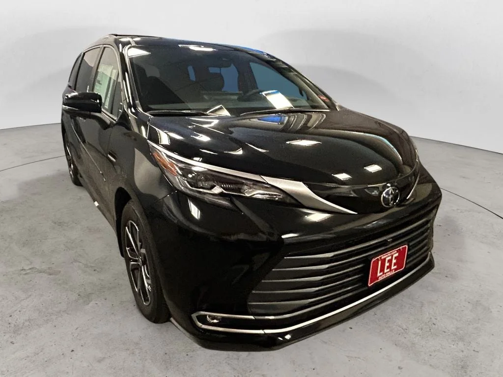 New 2026 Midnight Black Metallic Toyota Platinum image 7