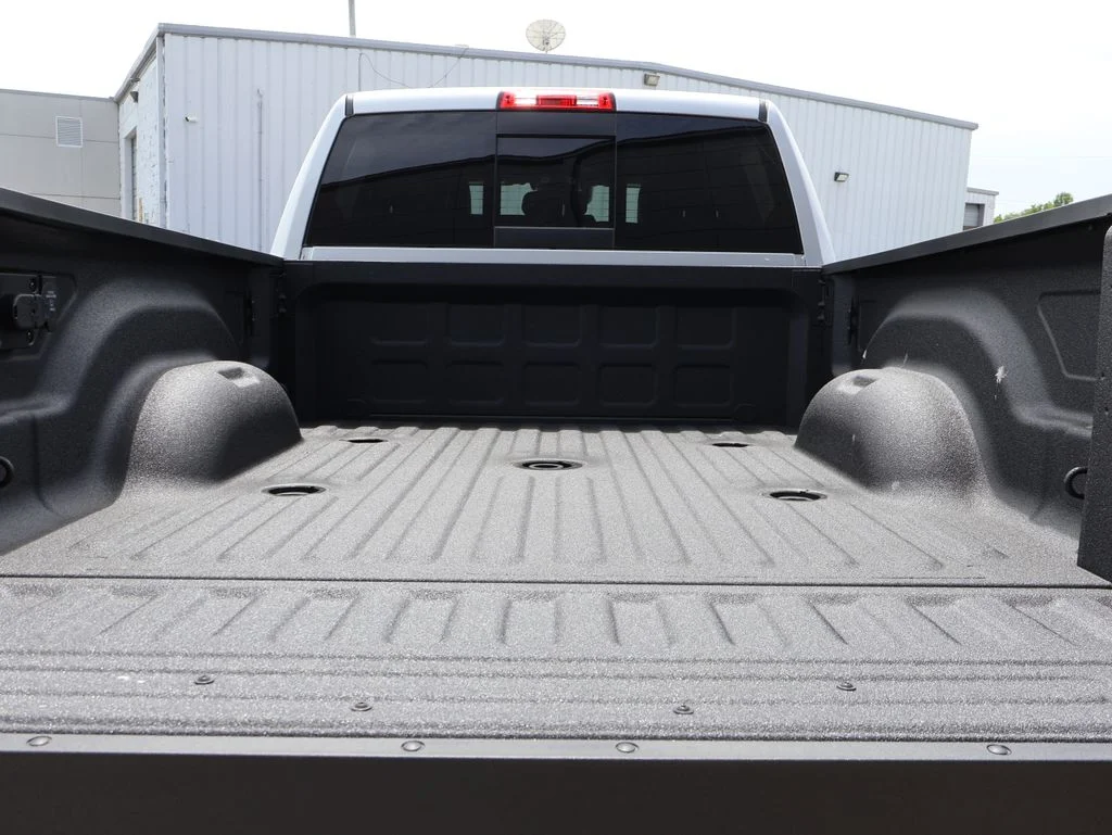 New 2026 Silver-Zynith Exterior Paint RAM Tradesman image 14