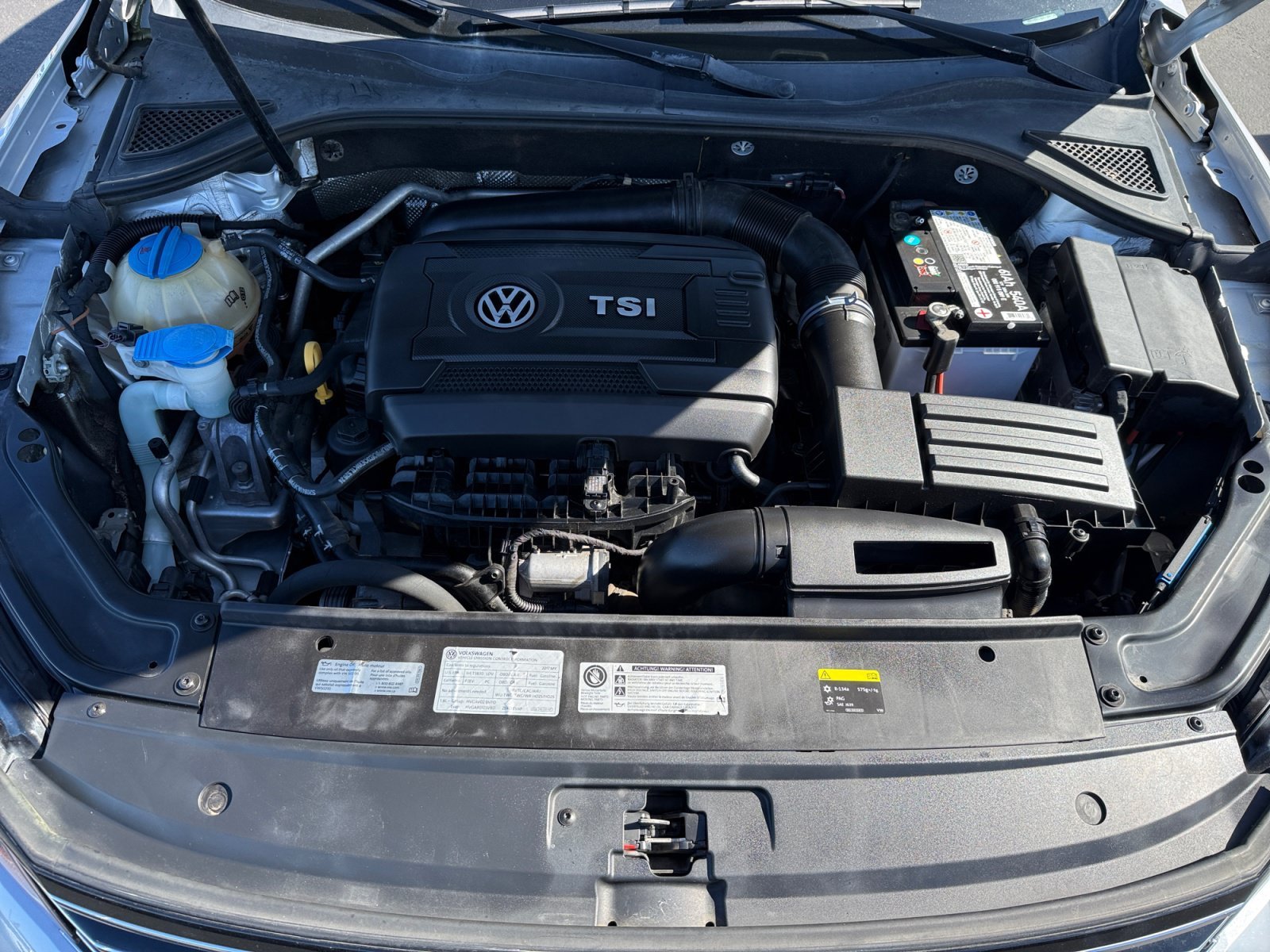 Used 2017 Reflex Silver Metallic Volkswagen 1.8T R-Line image 20
