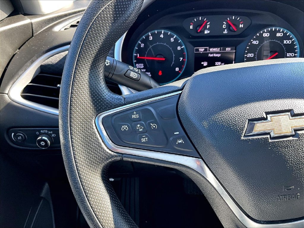 Used 2025 Gray Chevrolet LT image 22