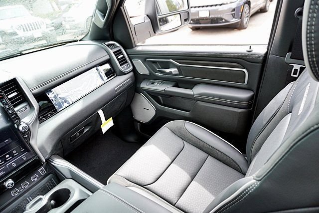 New 2026 Bright White Clear-Coat Exterior Paint RAM Laramie image 28